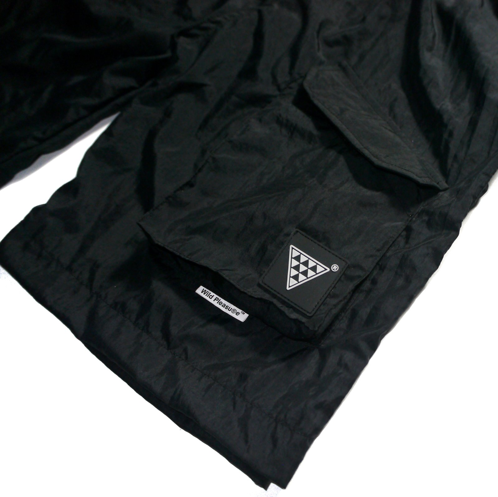 Wild Pleasure - Celana Cargo Pendek Unisex Streetwear Techwear - Gambar 3